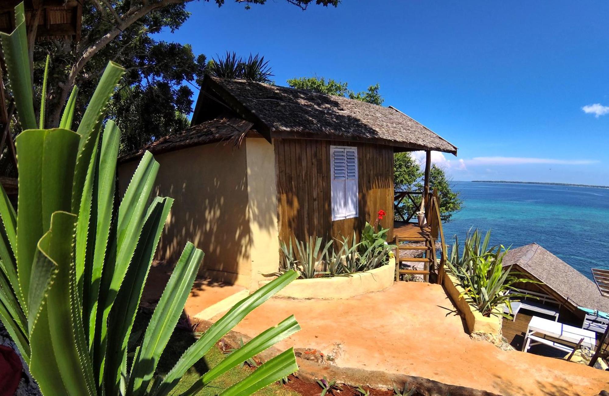 Cosmos Bungalows Bira Exterior photo